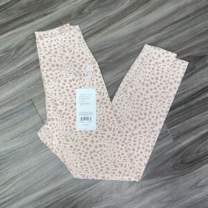 •NWT• Tavi High Waisted Dune Lynx Leggings